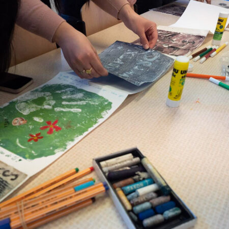 Staffellauf - gemeinsam Buchbinden Staffellauf - gemeinsam Buchbinden