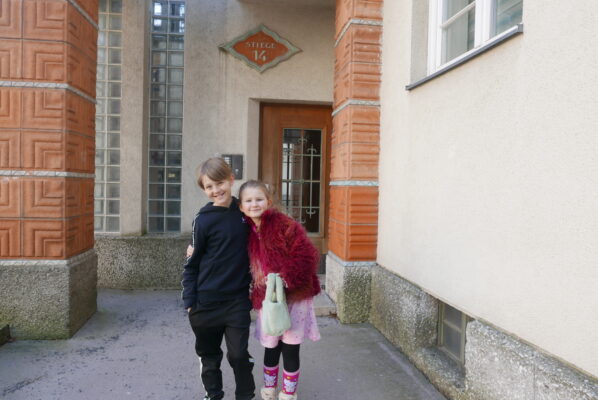 Vernissage: 100 JAHRE KARL-SEITZ-HOF – KINDER  UND JUGENDLICHE IM KARL-SEITZ-HOF 